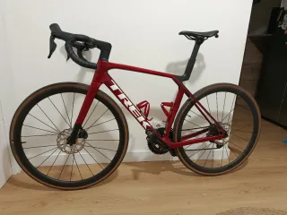 Bicicleta Trek Madone SL6 Gen 8