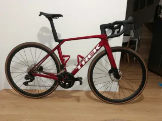 Bicicleta Trek Madone SL6 Gen 8