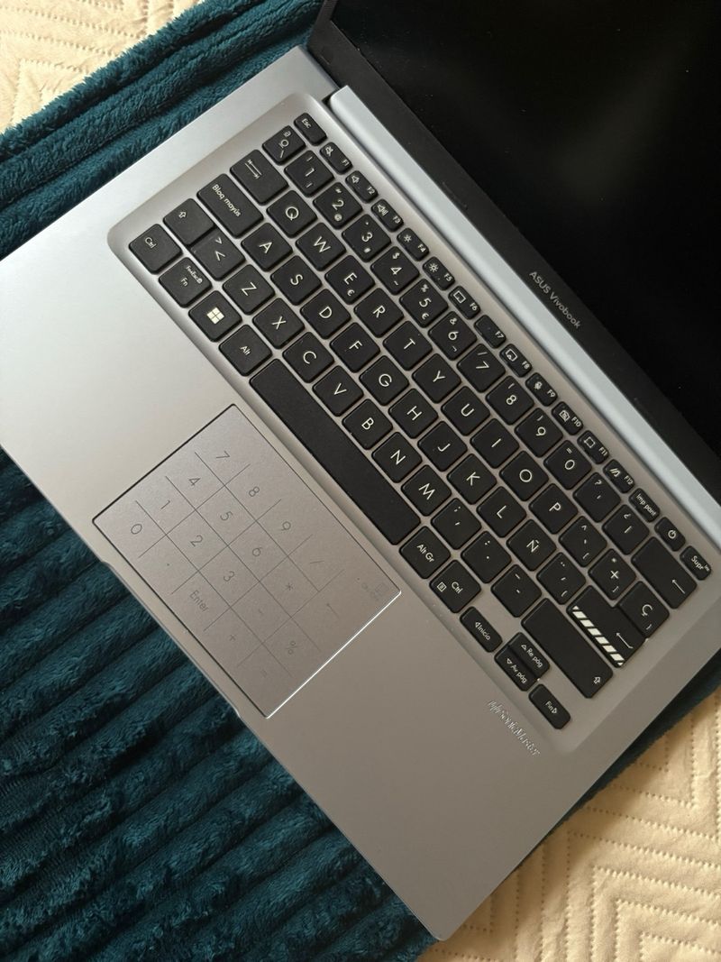 Portátil ASUS afbeelding 3