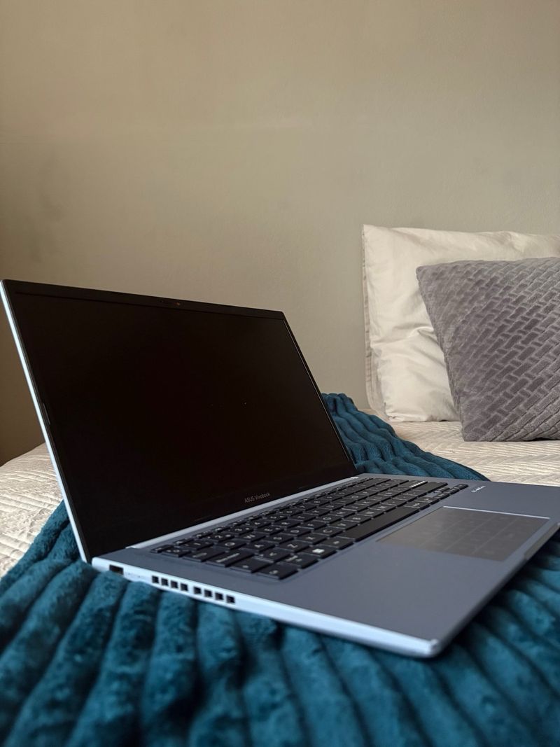 Portátil ASUS afbeelding 2