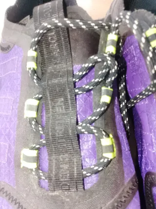 Zapatillas Adidas Moradas y Negras