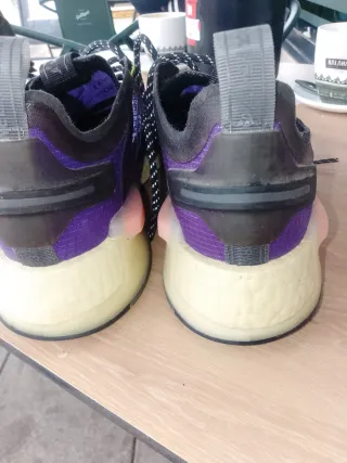 Zapatillas Adidas Moradas y Negras