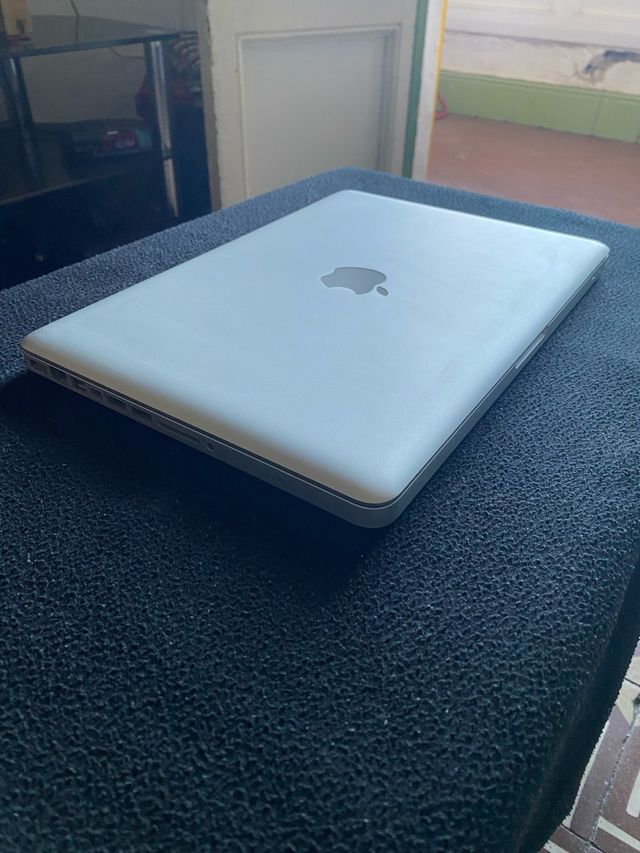 MacBook Pro Apple Plateado 13’ 2011