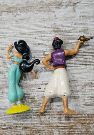 Figuritas Disney Aladdin y Jasmine