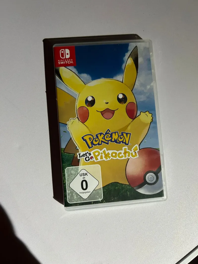 Pokemon Let's Go Pikachu Nintendo Switch