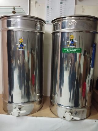 Contenedores de acero inox para miel y colmenas