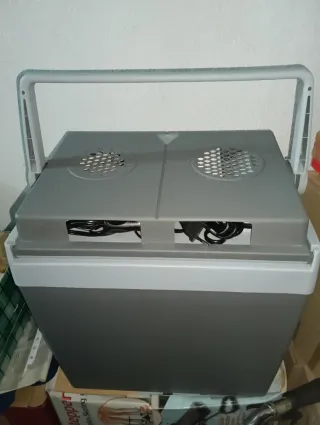 Nevera eléctrica de 26 litros para coche