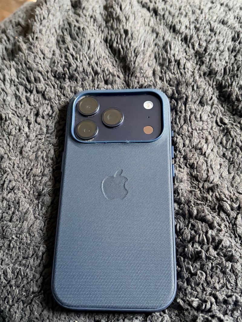 iPhone 17 Pro Azul Marino con 2 meses 256gb afbeelding 3