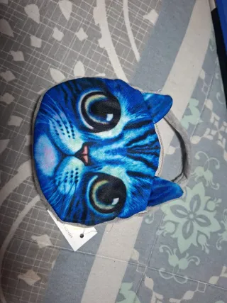 Bolso  pequeño azul y gris con estampado gato