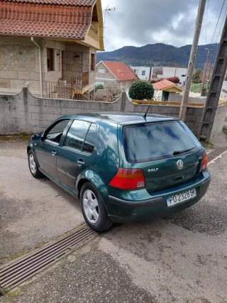 Volkswagen Golf 2000