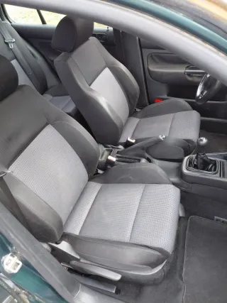 Volkswagen Golf 2000