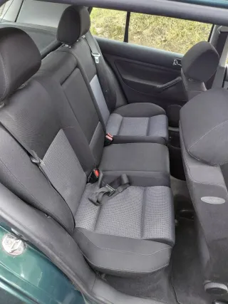 Volkswagen Golf 2000