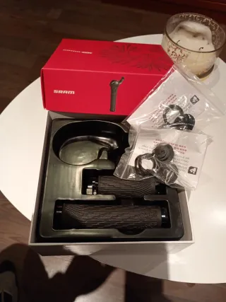 Puños SRAM GX Eagle Grip nuevos.