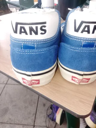 Zapatillas Vans Azules y Blancas