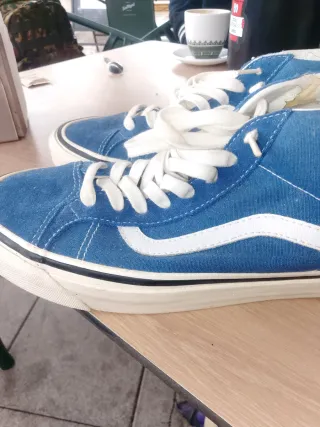 Zapatillas Vans Azules y Blancas