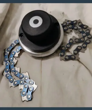 Testa di Taglio Universale per Tagliasiepi a Catena