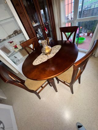 Conjunto de muebles de madera rústico