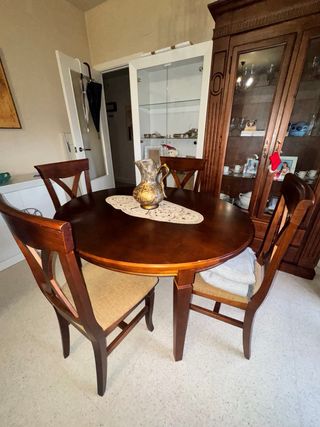 Conjunto de muebles de madera rústico