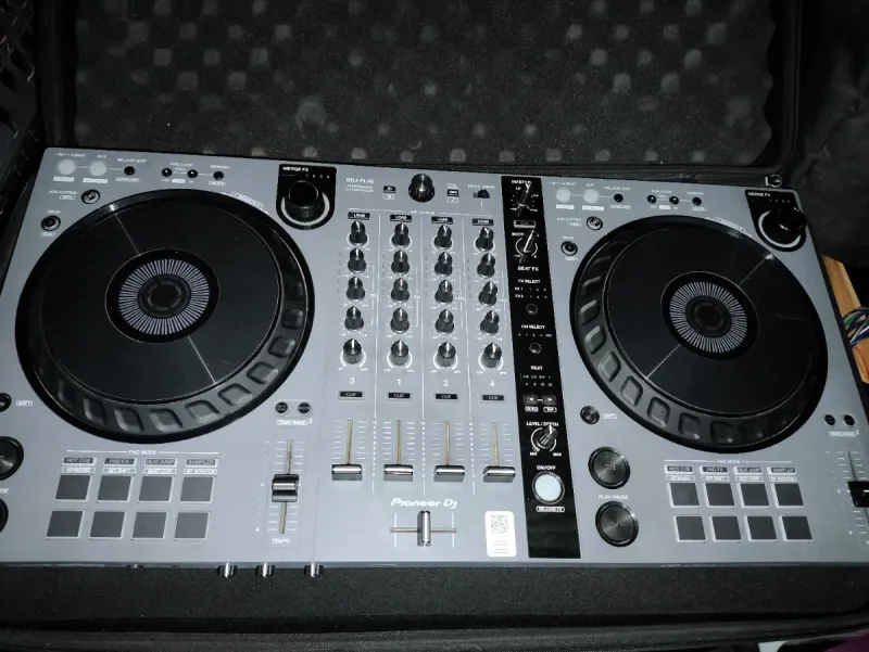 Controladora DJ Pioneer DDJ-FLX6-GT afbeelding 2