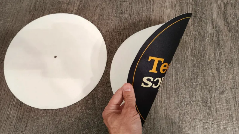 Slipsmats Technics Dorados y Negros afbeelding 2