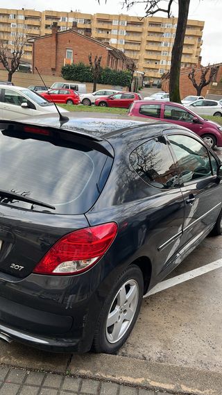 Peugeot 207 2010