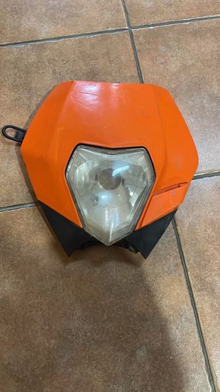Careta y foco KTM naranja