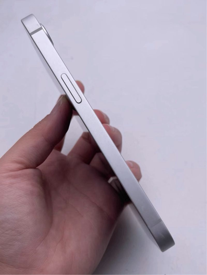iPhone 16e 128GB Blanco Batería 100% afbeelding 3