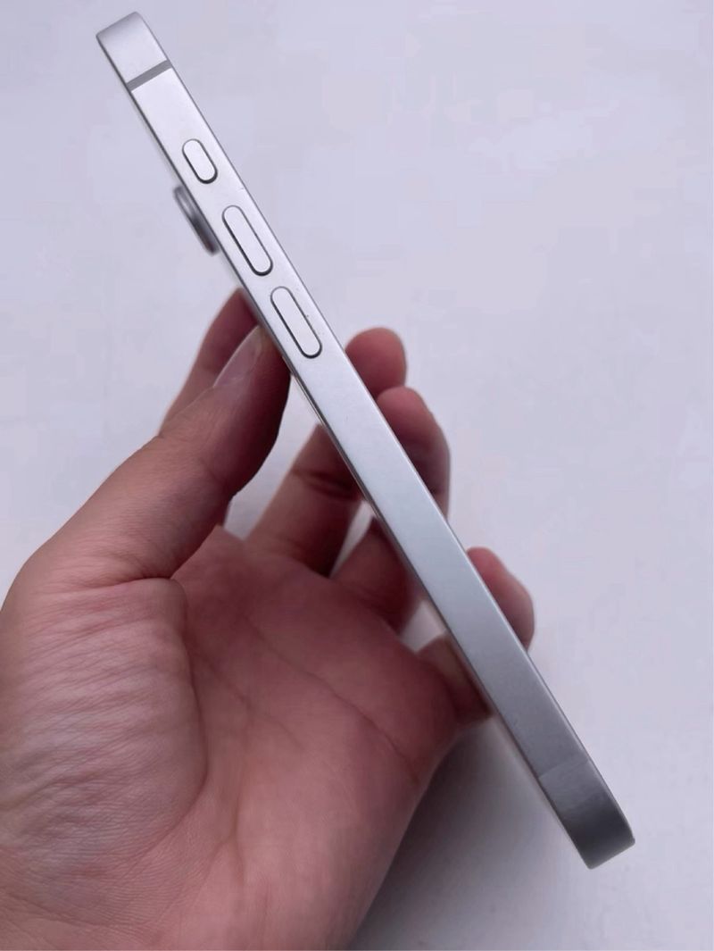 iPhone 16e 128GB Blanco Batería 100% afbeelding 2