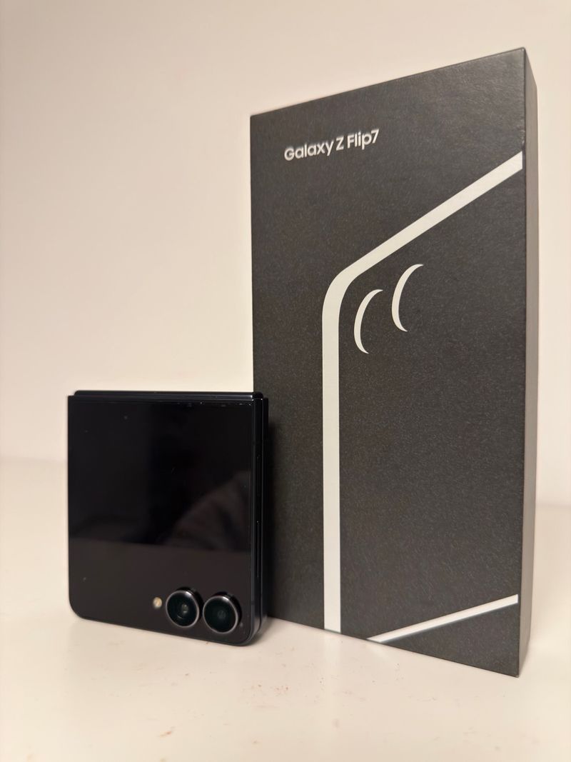 Samsung Galaxy Z Flip7 256 GB Negro Como nuevo