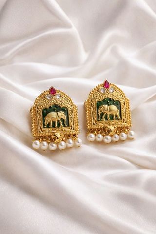 Pendientes Indios Elegantes Dorados y Verdes