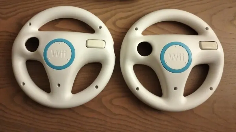 Par de volantes Wii de Nintendo blancos