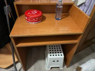 Mesa de escritorio de madera