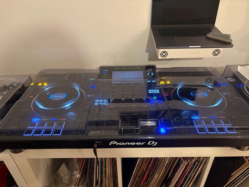 Pioneer XDJ-XZ como nueva