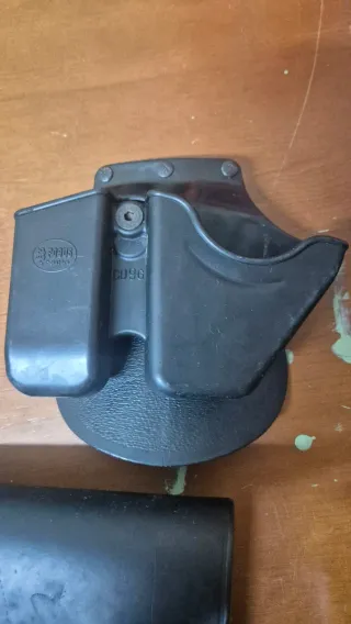 Funda Fobus Polímero Grilletes y Cargador