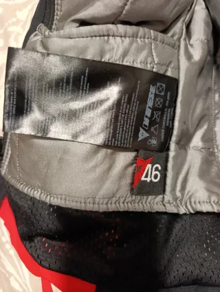 Chaqueta Dainese Super Sport Moto Negra/Roja