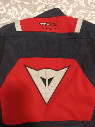 Chaqueta Dainese Super Sport Moto Negra/Roja