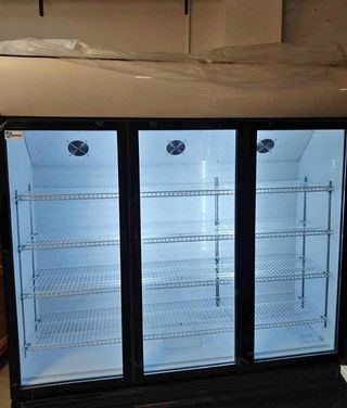 NEVERA EXPOSITORA 3 PUERTAS