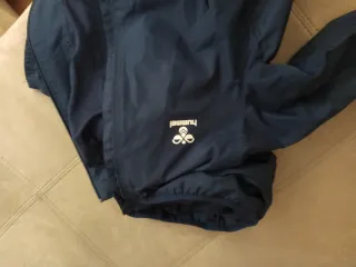 Chubasquero RC Celta de Vigo Niñ@ Hummel Azul.