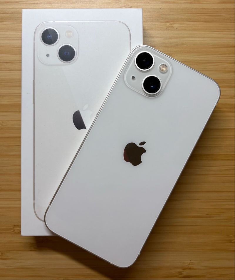 iPhone 13 256GB Blanco afbeelding 2