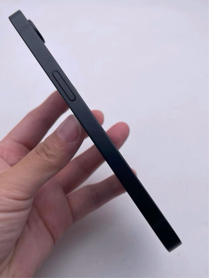 iPhone 16e 128GB Negro Batería 100% afbeelding 3