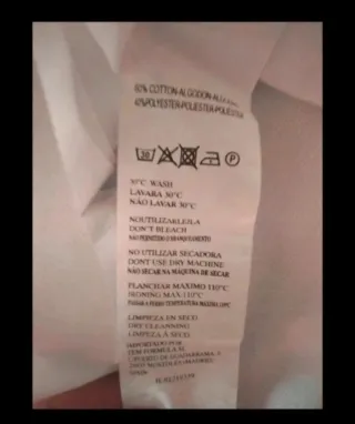 Camisa blanca de Urban Style.