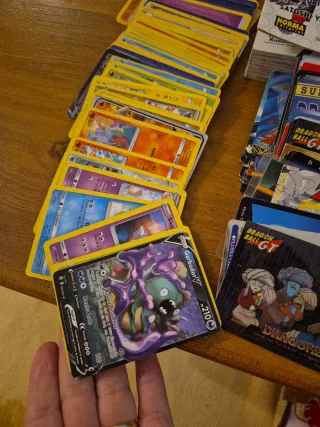 Manga Pokémon Negro y Blanco + Cartas
