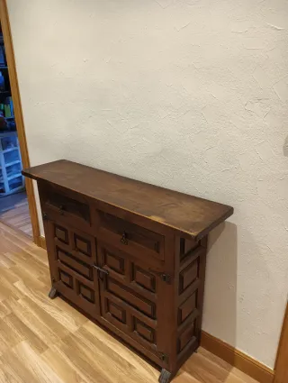 Aparador recibidor madera maciza siglo XX