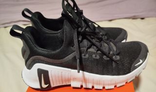 Nike Mecton 6 T38 - Nuevas (2 días de uso)