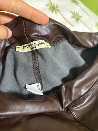 Leggings efecto piel marrones