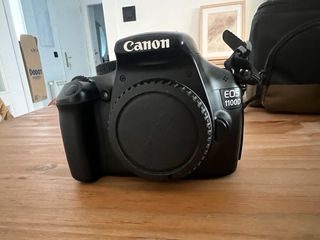 Cámara Canon EOS 1100D + 2 objetivos