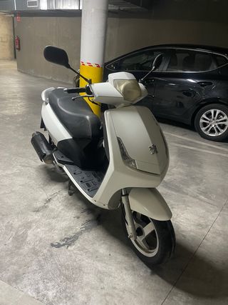 Peugeot 125cc Automática