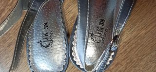 Zapatos de fiesta. Gris-plata. T-38. A estrenar.