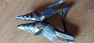 Zapatos de fiesta. Gris-plata. T-38. A estrenar.