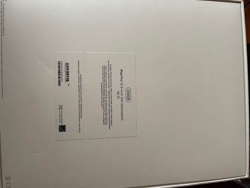 iPad Pro 12.9 5ª Gen + Teclado + Pencil afbeelding 5